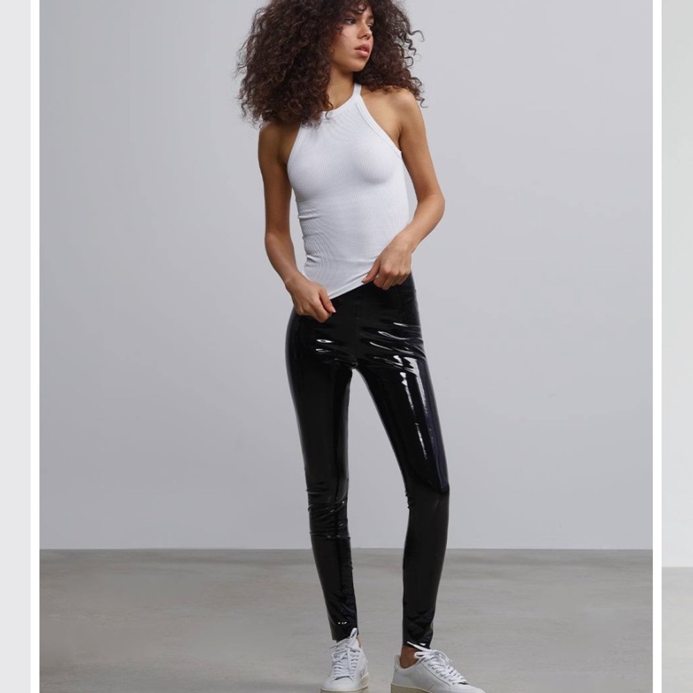 NWT commandoPerfect Control Patent Leather Legging in Black